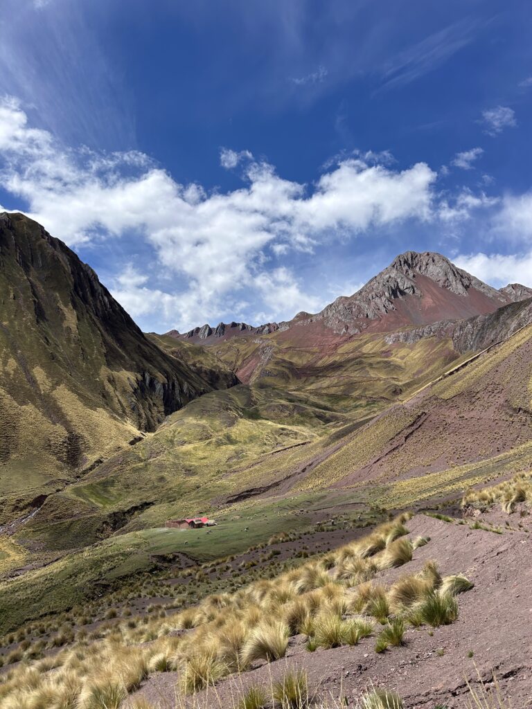 Foto del Pallay Punchu en Perú